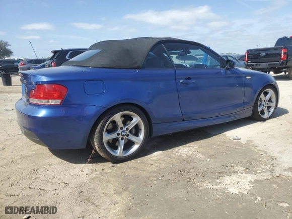 2009 BMW 1 Series 135i with VIN WBAUN93509VK40788, listed as a Copart auction lot 45245755 with 160,330 mi miles and Salvage Title. Bid and sale history available at carsss.com. Image 3.