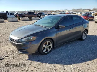 2015 Dodge Dart SXT z VIN 1C3CDFBB9FD223551, wystawiony jako Copart lot #48419175 z przebiegiem 186 975 mil mil oraz Szkody całkowita. Historia ofert i sprzedaży dostępna na DreamBid. Obrazek 1.