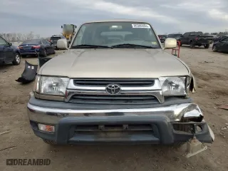 2001 Toyota 4Runner SR5 with VIN JT3HN86R710337084, listed as a Copart auction lot 86380464 with 67,617 mi miles and Salvage Title. Bid and sale history available at carsss.com. Image 5.