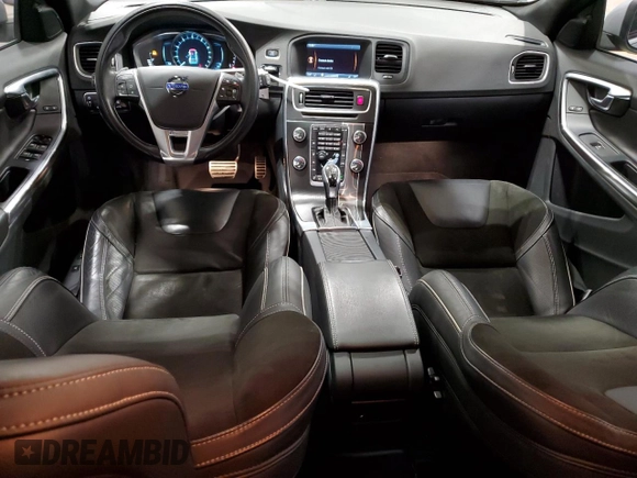 2015 Volvo V60 with VIN YV1902SG5F1210166, listed as a Copart auction lot 52084915 with 106,808 mi miles and Clean title. Bid and sale history available at DreamBid. Image 8.