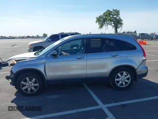 2008 Honda CR-V EX-L with VIN JHLRE38748C011303, listed as a IAAI auction lot 41836072 with 190,785 mi miles and . Bid and sale history available at carsss.com. Image 14.