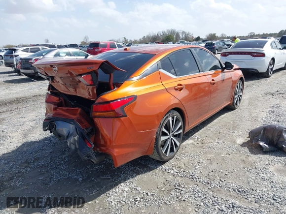 2019 Nissan Altima SR with VIN 1N4BL4CV8KC201828, listed as a IAAI auction lot 41728892 with 124,879 mi miles and . Bid and sale history available at carsss.com. Image 4.