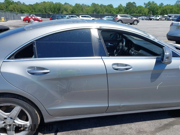 2013 Mercedes-Benz CLS 550 с VIN WDDLJ9BBXDA058040, выставлен на аукционе IAAI как лот 42159011 с пробегом 128 487 миль миль и . История ставок и продаж доступна на DreamBid. Изображение 18.