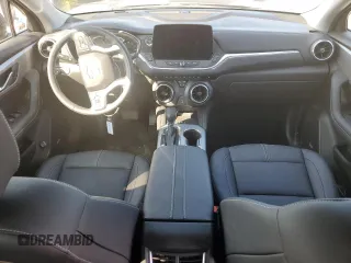 2024 Chevrolet Blazer LT z VIN 3GNKBJRS5RS125456, wystawiony jako Copart lot #66030234 z przebiegiem 3 006 mil mil oraz Szkoda całkowita • Salvage title. Historia ofert i sprzedaży dostępna na DreamBid. Obrazek 8.