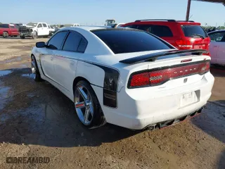 2012 Dodge Charger SE with VIN 2C3CDXBG4CH110736, listed as a IAAI auction lot 41886198 with 193,882 mi miles. Bid and sale history available at carsss.com. Image 3.