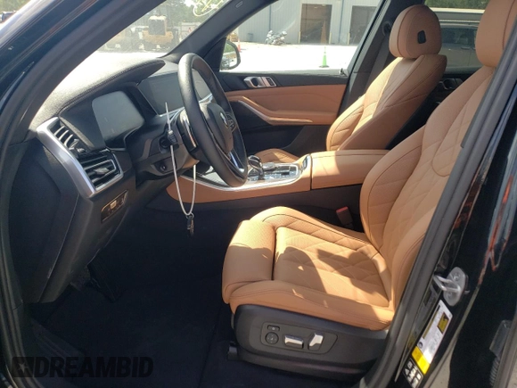 2023 BMW X5 xDrive40i with VIN 5UXCR6C05P9P17158, listed as a Copart auction lot 51681103 with 8,334 mi miles and . Bid and sale history available at DreamBid. Image 7.