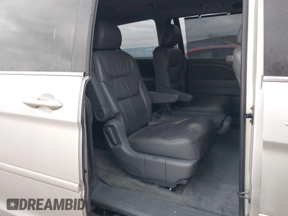 2005 Honda Odyssey EX-L with VIN 5FNRL38675B505695, listed as a IAAI auction lot 40931430 with 337,403 mi miles. Bid and sale history available at carsss.com. Image 8.