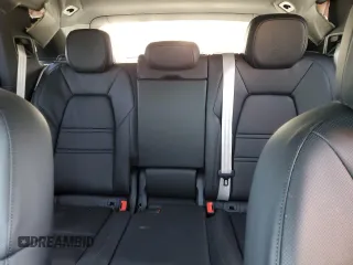 2022 Porsche Cayenne z VIN WP1AA2AY4NDA07033, wystawiony jako Copart lot #38195123 z przebiegiem 55 mil mil oraz . Historia ofert i sprzedaży dostępna na DreamBid. Obrazek 10.
