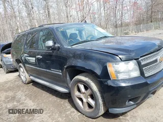 2010 Chevrolet Suburban LTZ with VIN 1GNUKKE31AR271504, listed as a IAAI auction lot 41870727 with 187,198 mi miles. Bid and sale history available at carsss.com. Image 1.