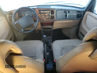 1991 Saab 900 z VIN YS3AL75L3M7019767, wystawiony jako Copart lot #73819834 z przebiegiem 95 605 mil mil oraz Szkoda całkowita • Salvage title. Historia ofert i sprzedaży dostępna na DreamBid. Obrazek 8.