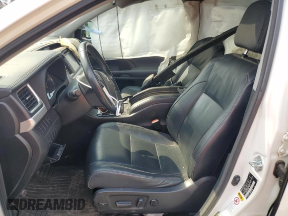 2015 Toyota Highlander XLE z VIN 5TDJKRFH4FS121555, wystawiony jako Copart lot #49957815 z przebiegiem 159 268 mil mil oraz Szkoda całkowita • Salvage title. Historia ofert i sprzedaży dostępna na DreamBid. Obrazek 7.
