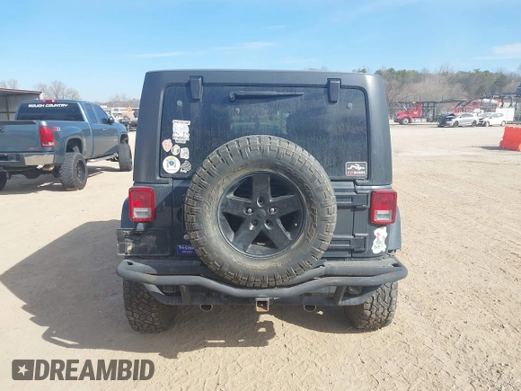 2017 Jeep Wrangler Unlimited Sahara with VIN 1C4BJWEG6HL735431, listed as a IAAI auction lot 41700357 with 100,035 mi miles. Bid and sale history available at carsss.com. Image 16.