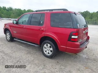 2007 Ford Explorer XLT z VIN 1FMEU73E07UB55611, wystawiony jako IAAI lot #42277865 z przebiegiem 223 131 mil mil oraz . Historia ofert i sprzedaży dostępna na DreamBid. Obrazek 3.