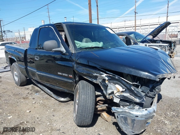 1998 Dodge Ram 1500 with VIN 1B7HC13Z2WJ224836, listed as a IAAI auction lot 41688306 with 1 mi miles. Bid and sale history available at carsss.com. Image 1.