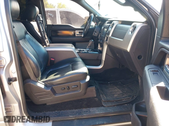 2012 Ford F-150 XL z VIN 1FTFW1CF8CFC93677, wystawiony jako IAAI lot #42219209 z przebiegiem 215 708 mil mil oraz . Historia ofert i sprzedaży dostępna na DreamBid. Obrazek 5.