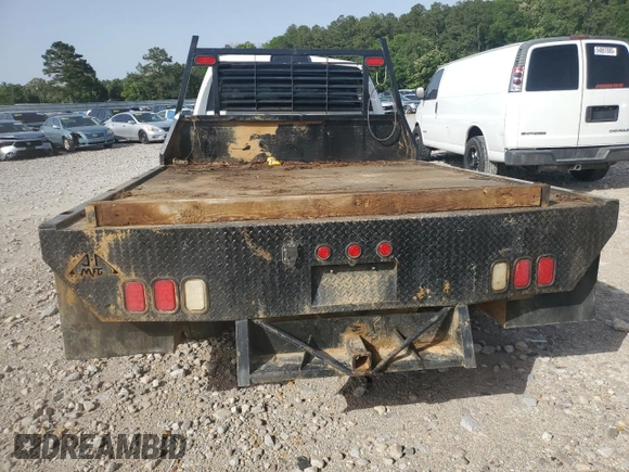 2018 Ram 3500 Tradesman z VIN 3C7WRTCL1JG211117, wystawiony jako Copart lot #55949905 z przebiegiem 137 640 mil mil oraz Szkoda całkowita • Salvage title. Historia ofert i sprzedaży dostępna na DreamBid. Obrazek 6.