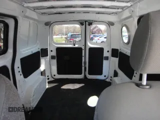 2018 Nissan NV200 SV с VIN 3N6CM0KN9JK705008, выставлен на аукционе Copart как лот 60343955 с пробегом 69 500 миль миль и Списание • Salvage title. История ставок и продаж доступна на DreamBid. Изображение 9.