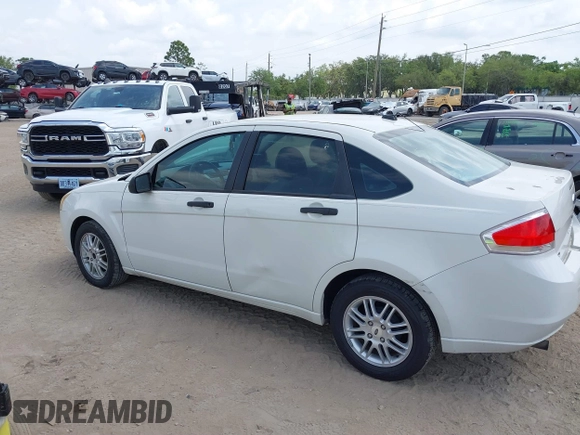2009 Ford Focus SE with VIN 1FAHP35NX9W203482, listed as a IAAI auction lot 41870714 with 184,823 mi miles. Bid and sale history available at carsss.com. Image 14.