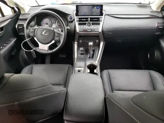2021 Lexus NX 300h z VIN JTJGJRDZXM2165909, wystawiony jako Copart lot #54628565 z przebiegiem 23 990 mil mil oraz Szkoda całkowita • Salvage title. Historia ofert i sprzedaży dostępna na DreamBid. Obrazek 8.