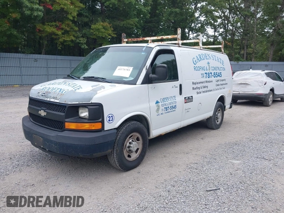 2008 Chevrolet Express Cargo Van with VIN 1GCGG25C081134618, listed as a IAAI auction lot 40370785 with 139,207 mi miles. Bid and sale history available at carsss.com. Image 2.