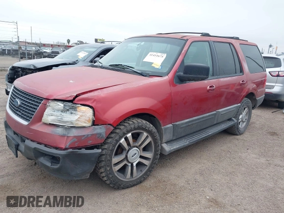2004 Ford Expedition Special Service with VIN 1FMPU15L44LB86041, listed as a IAAI auction lot 41411675 with 1 mi miles. Bid and sale history available at carsss.com. Image 17.
