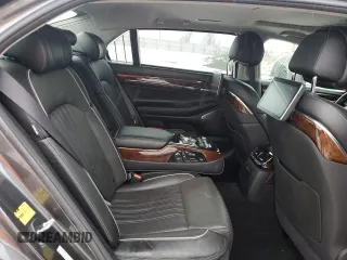 2018 Genesis G90 Ultimate with VIN KMHG54JH5JU036929, listed as a Copart auction lot 39492464 with 63,980 mi miles and . Bid and sale history available at carsss.com. Image 10.