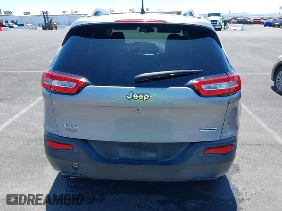 2017 Jeep Cherokee Latitude with VIN 1C4PJMCB1HD213964, listed as a IAAI auction lot 42263437 with 105,618 mi miles and . Bid and sale history available at DreamBid. Image 16.