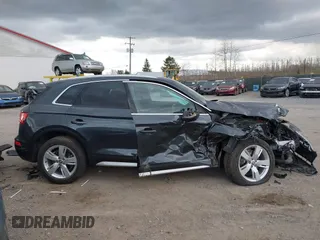 2018 Audi Q5 Premium Plus with VIN WA1BNAFY6J2107924, listed as a IAAI auction lot 41883285 with 110,000 mi miles. Bid and sale history available at carsss.com. Image 13.