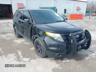 2014 Ford Police Interceptor Utility z VIN 1FM5K8AR1EGB75167, wystawiony jako IAAI lot #41373989 z przebiegiem 156 299 mil mil oraz . Historia ofert i sprzedaży dostępna na DreamBid. Obrazek 1.