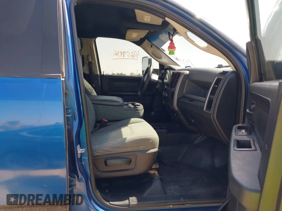2014 Ram 2500 Tradesman with VIN 3C6UR5HJ4EG231155, listed as a IAAI auction lot 41659436 with 226,847 mi miles. Bid and sale history available at carsss.com. Image 5.