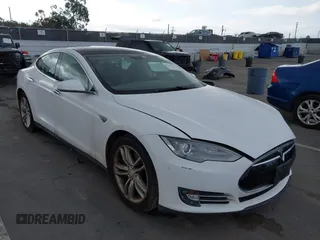 2014 Tesla Model S 60 with VIN 5YJSA1H14EFP34738, listed as a IAAI auction lot 42132117 with 120,898 mi miles and . Bid and sale history available at DreamBid. Image 6.