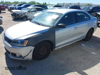 2012 Volkswagen Jetta S с VIN 3VW2K7AJ8CM306610, выставлен на аукционе IAAI как лот 42196396 с пробегом 158 597 миль миль и . История ставок и продаж доступна на DreamBid. Изображение 2.