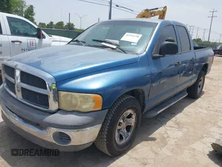 2002 Dodge 1500 z VIN 3D7HA18N52G164550, wystawiony jako IAAI lot #42293158 z przebiegiem 208 291 mil mil oraz . Historia ofert i sprzedaży dostępna na DreamBid. Obrazek 2.