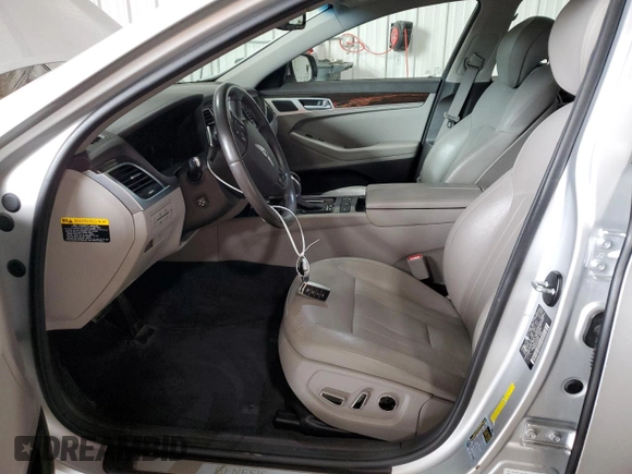 2017 Genesis G80 3.8L z VIN KMHGN4JE3HU191673, wystawiony jako Copart lot #61449175 z przebiegiem 105 267 mil mil oraz Czysty tytuł • Clean title. Historia ofert i sprzedaży dostępna na DreamBid. Obrazek 7.