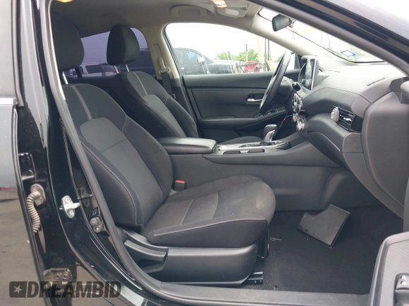 2020 Nissan Sentra SV z VIN 3N1AB8CV5LY271394, wystawiony jako IAAI lot #42319810 z przebiegiem 109 316 mil mil oraz . Historia ofert i sprzedaży dostępna na DreamBid. Obrazek 5.