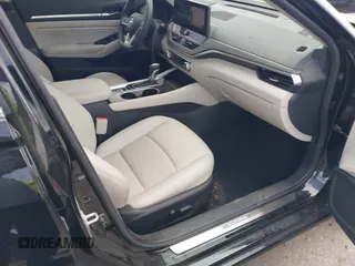 2023 Nissan Altima SL with VIN 1N4BL4EV1PN421210, listed as a IAAI auction lot 41700337 with 11,637 mi miles and . Bid and sale history available at DreamBid. Image 5.