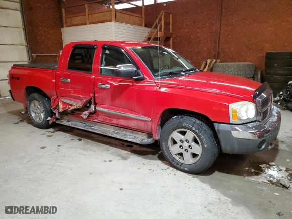 2005 Dodge Dakota SLT with VIN 1D7HW48N95S139442, listed as a Copart auction lot 41746405 with 189,016 mi miles and Salvage Title. Bid and sale history available at carsss.com. Image 4.