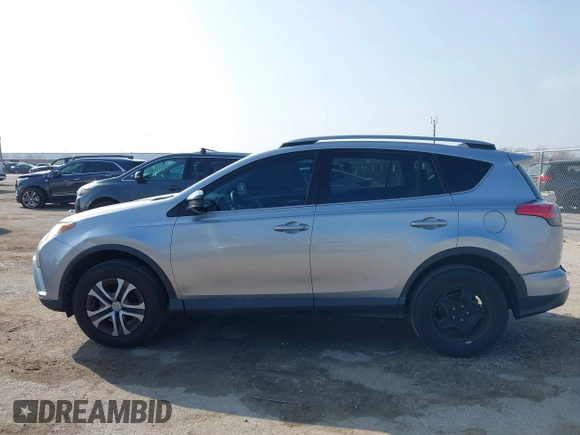 2017 Toyota RAV4 LE z VIN 2T3ZFREV5HW370737, wystawiony jako IAAI lot #41511531 z przebiegiem 109 508 mil mil oraz . Historia ofert i sprzedaży dostępna na DreamBid. Obrazek 15.