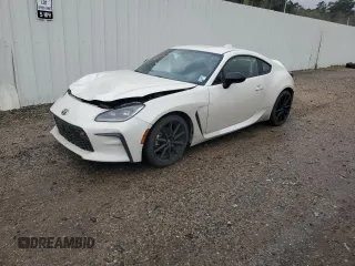 2024 Toyota GR86 Premium with VIN JF1ZNBE14R9757584, listed as a Copart auction lot 45147145 with 14,819 mi miles and Salvage Title. Bid and sale history available at carsss.com. Image 1.