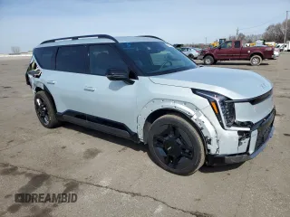 2024 Kia EV9 GT-Line with VIN KNDAEFS53R6019699, listed as a Copart auction lot 48801615 with 6,282 mi miles and Salvage Title. Bid and sale history available at carsss.com. Image 4.