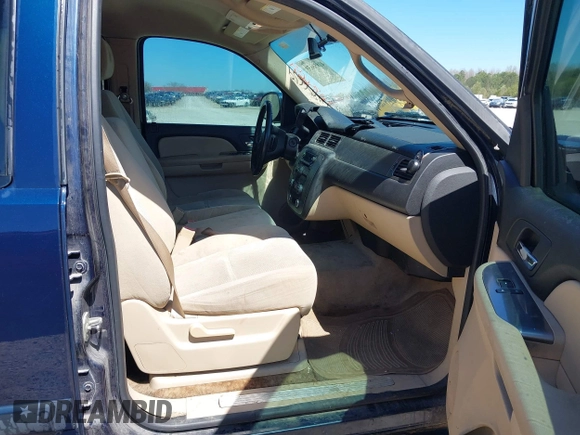 2007 Chevrolet Tahoe LTZ with VIN 1GNFC13077R243921, listed as a IAAI auction lot 41856659 with Not provided miles and . Bid and sale history available at DreamBid. Image 5.
