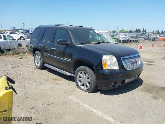 2008 GMC Yukon Denali with VIN 1GKFK63848J210877, listed as a IAAI auction lot 42096972 with 144,467 mi miles. Bid and sale history available at carsss.com. Image 1.