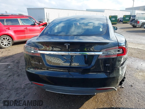 2016 Tesla Model S 70 with VIN 5YJSA1E11GF124965, listed as a IAAI auction lot 41458132 with Not provided miles and . Bid and sale history available at DreamBid. Image 16.