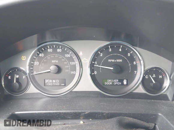 2008 Jeep Commander Limited with VIN 1J8HG58N58C236738, listed as a IAAI auction lot 41738525 with 130,740 mi miles. Bid and sale history available at carsss.com. Image 7.