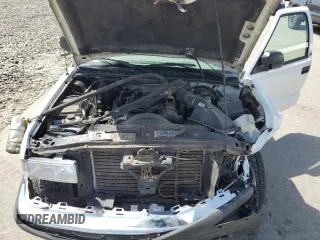 2001 Chevrolet Blazer LS z VIN 1GNDT13W71K230422, wystawiony jako Copart lot #54924005 z przebiegiem 171 035 mil mil oraz Szkoda całkowita • Salvage title. Historia ofert i sprzedaży dostępna na DreamBid. Obrazek 12.
