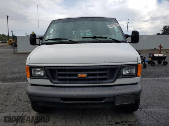 2007 Ford Econoline Cargo Commercial with VIN 1FTNE24LX7DA06575, listed as a Copart auction lot 68727304 with 187,344 mi miles and Salvage title. Bid and sale history available at DreamBid. Image 5.