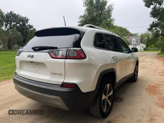 2020 Jeep Cherokee Limited with VIN 1C4PJLDB8LD614381, listed as a Copart auction lot 62966945 with 120,473 mi miles and Clean title. Bid and sale history available at DreamBid. Image 4.