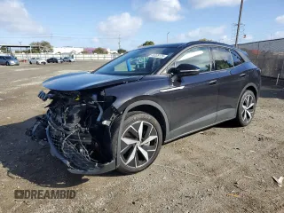 2023 Volkswagen ID.4 Pro z VIN 1V2VMPE82PC015706, wystawiony jako Copart lot #49328125 z przebiegiem 25 853 mil mil oraz Szkoda całkowita • Salvage title. Historia ofert i sprzedaży dostępna na DreamBid. Obrazek 1.