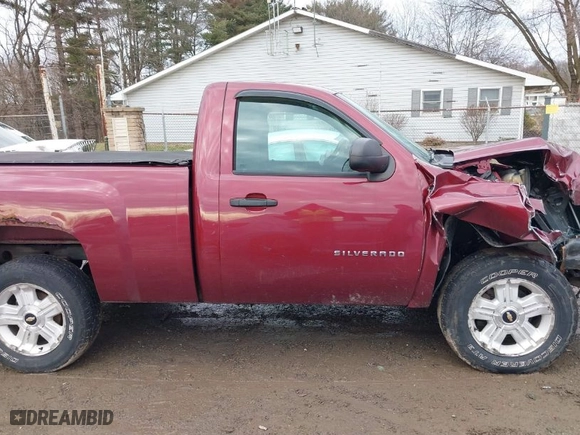 2013 Chevrolet Silverado 1500 LT with VIN 1GCNKSE01DZ168655, listed as a IAAI auction lot 41488652 with 102,224 mi miles. Bid and sale history available at carsss.com. Image 14.