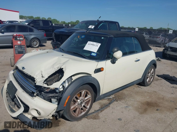 2013 MINI Convertible with VIN WMWZN3C58DT568824, listed as a IAAI auction lot 41998124 with 134,191 mi miles and . Bid and sale history available at DreamBid. Image 17.
